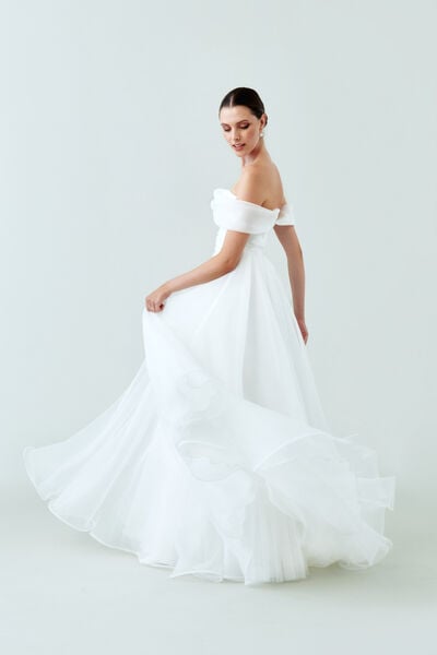 Ilenia bridal gown.