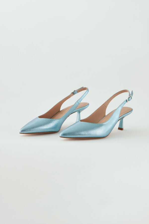 Slingback in laminated leather baby blue