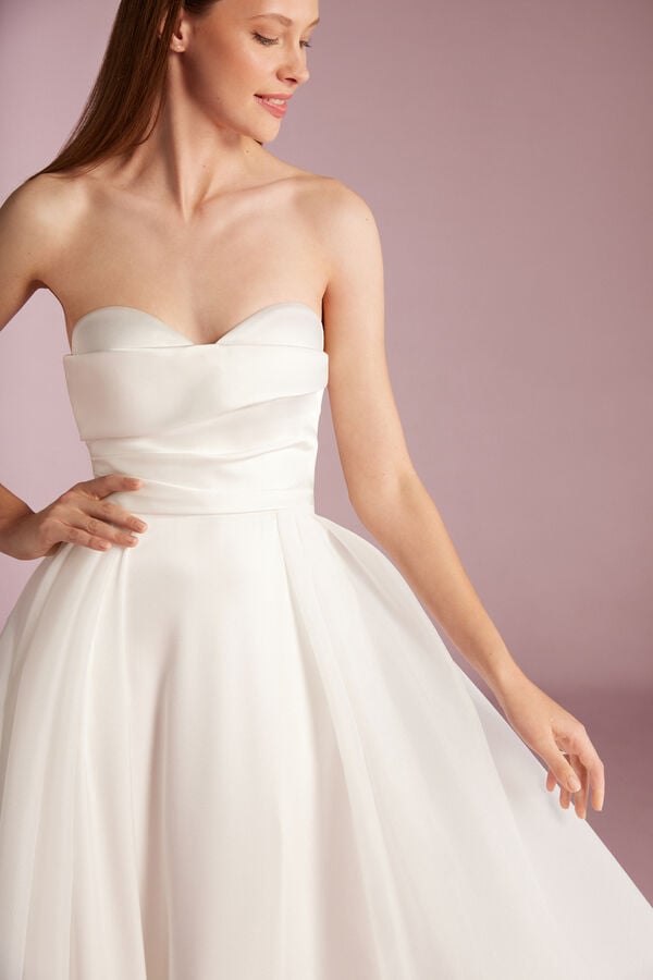 Overskirt in organza ivory