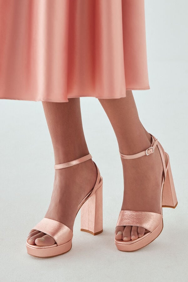 Sandalo in pelle laminata mineral pink