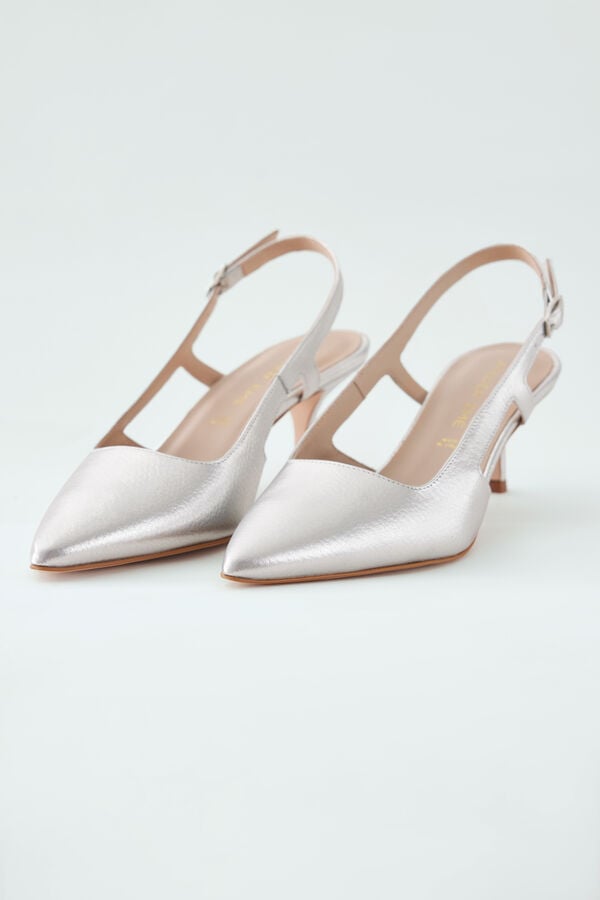 Slingback in laminated leather silver