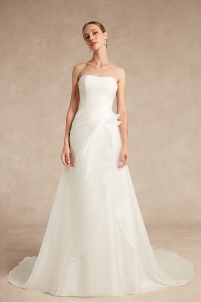 Amanda Bridal Gown