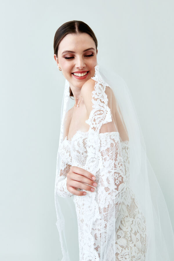 Re-embroidered Lace Veil avorio